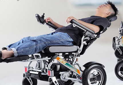 YATTLL-YE200: Travel Lightweight Folding Electric Wheelchair